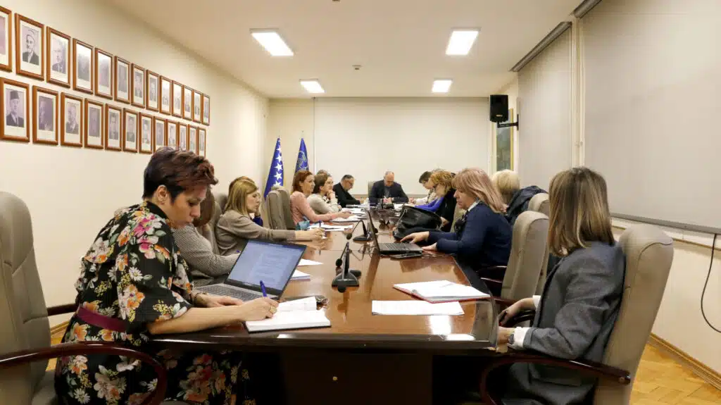Grad Tuzla obezbijedio 200.000 KM za refundaciju dijela troškova prijevoza socijalno ugroženim građanima