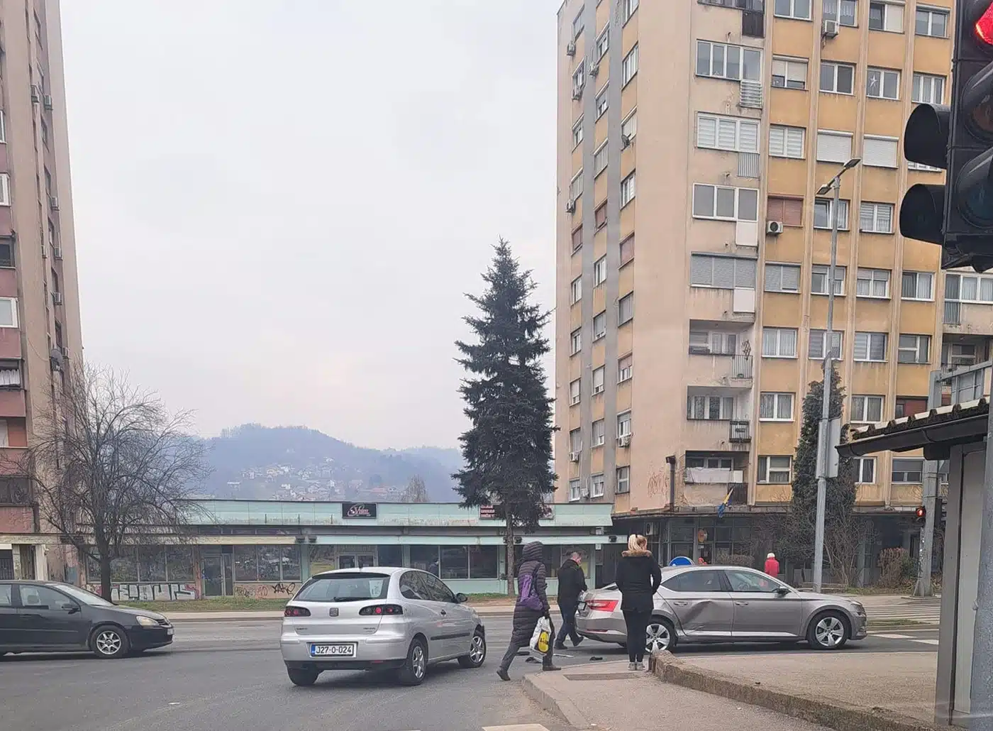 Udes na raskrsnici u tuzlanskom naselju Paša Bunar