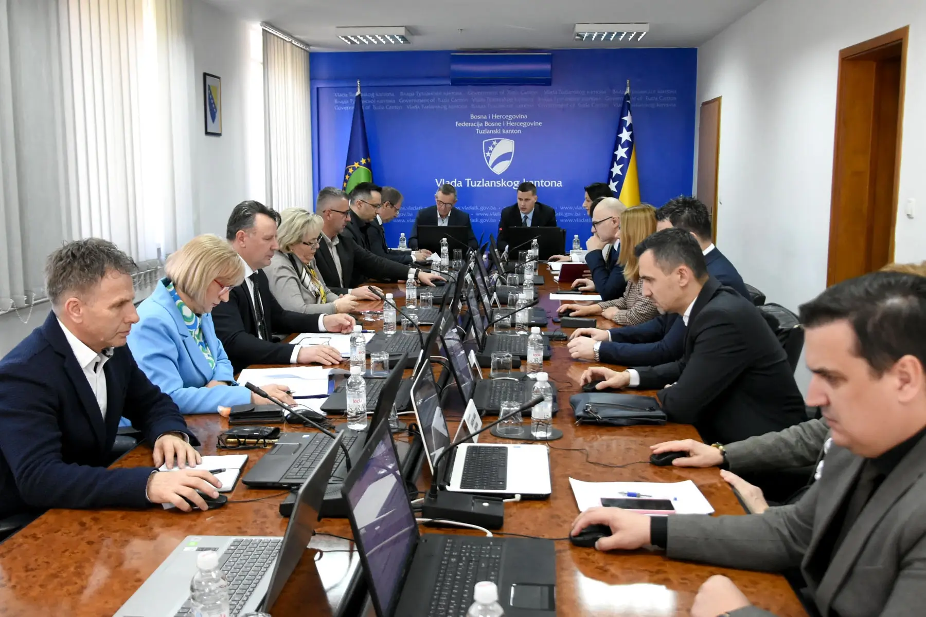 Vlada TK traži poštivanje rokova za isplate socijalnih naknada, centri za socijalni rad moraju ubrzati procedure