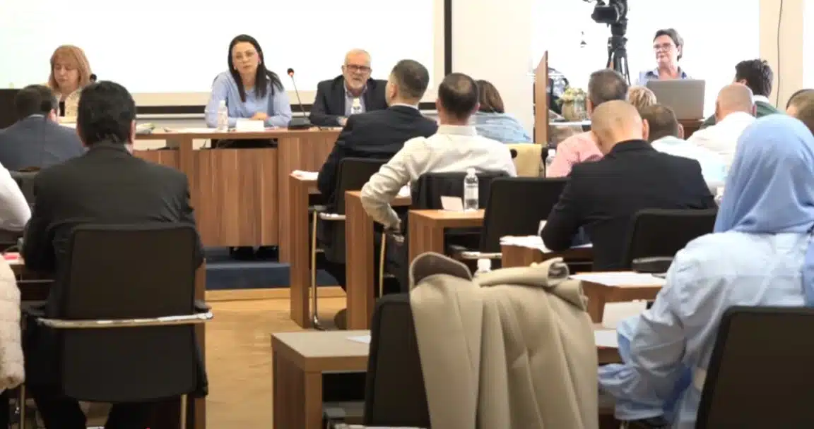 Gradsko vijeće Tuzle: Napravljen konkretan korak za rješavanje problema javnog prijevoza (VIDEO)