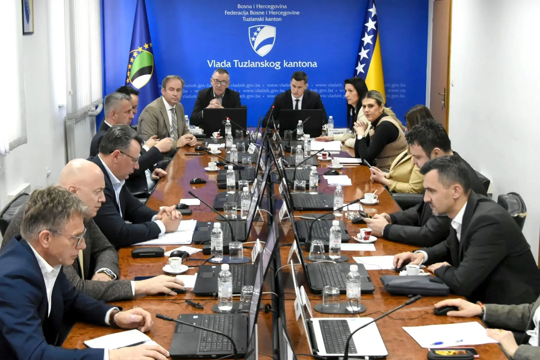 Vlada TK utvrdila uslove za refundiranje troškova prijevoza učenicima i studentima