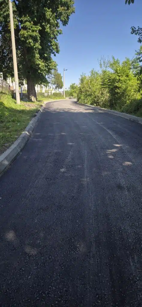 Završna faza radova na sanaciji kolovoza u dijelu tuzlanske ulice Put Ilinčica Završna faza radova na sanaciji kolovoza u dijelu tuzlanske ulice Put Ilinčica