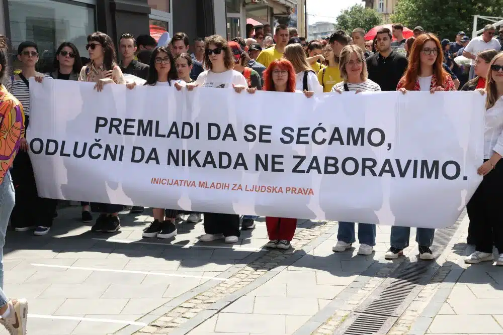Mladi iz Srbije i ove godine dolaze u Tuzlu da odaju počast žrtvama na Kapiji