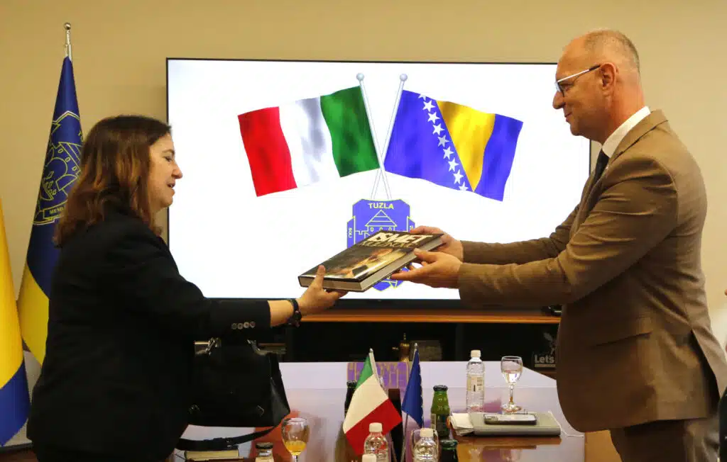 Gradonačelnik Tuzle ugostio ambasadoricu Republike Italije u BiH