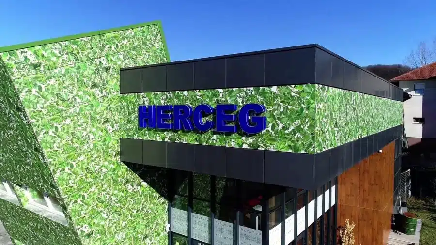 Herceg iz Srebrenika - Tradicija u svakom detalju, budućnost u svakom koraku Herceg iz Srebrenika - Tradicija u svakom detalju, budućnost u svakom koraku