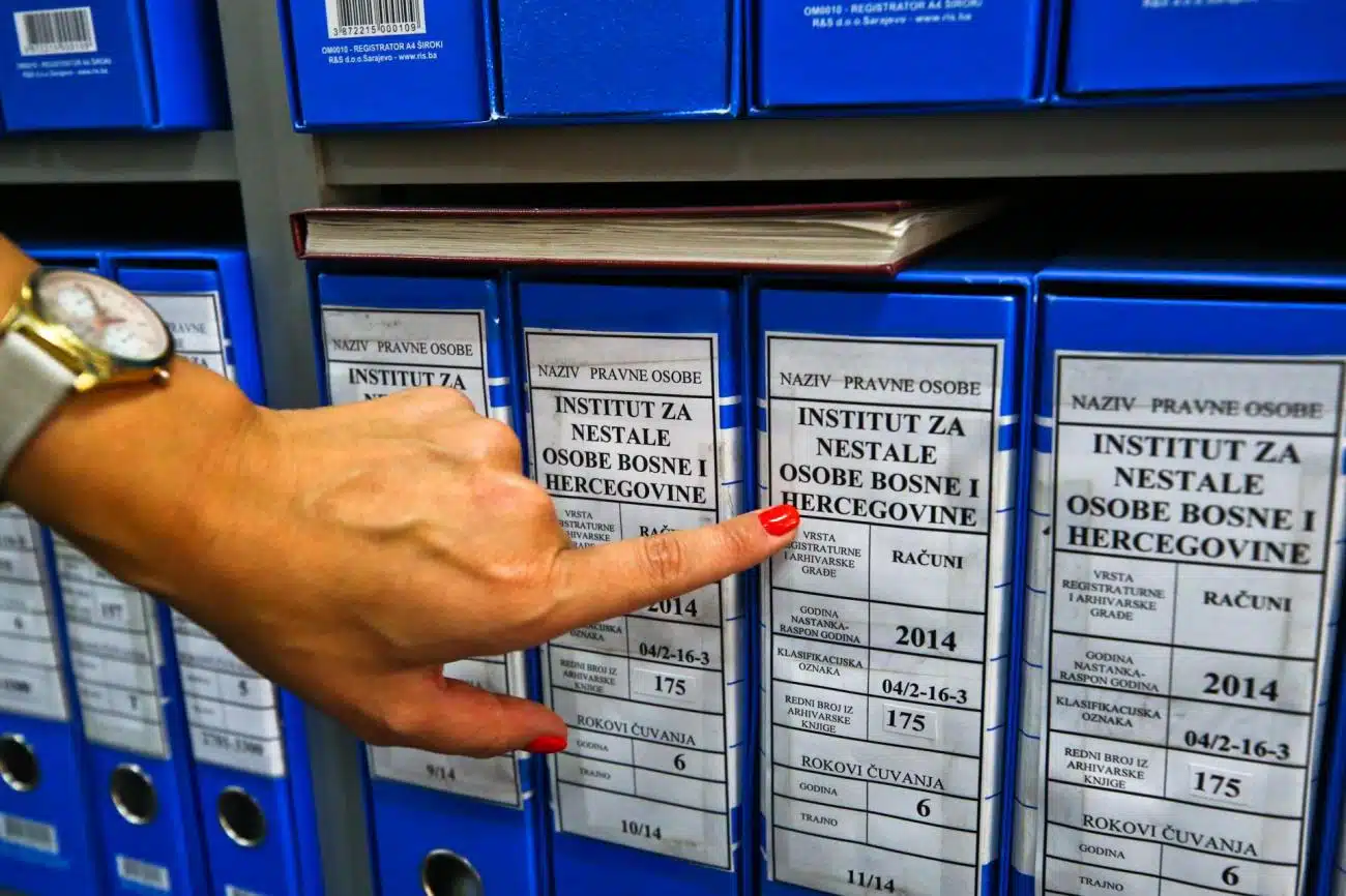 Zbog kiše izmijenjen program obilježavanja Međunarodnog dana nestalih osoba u Tuzli