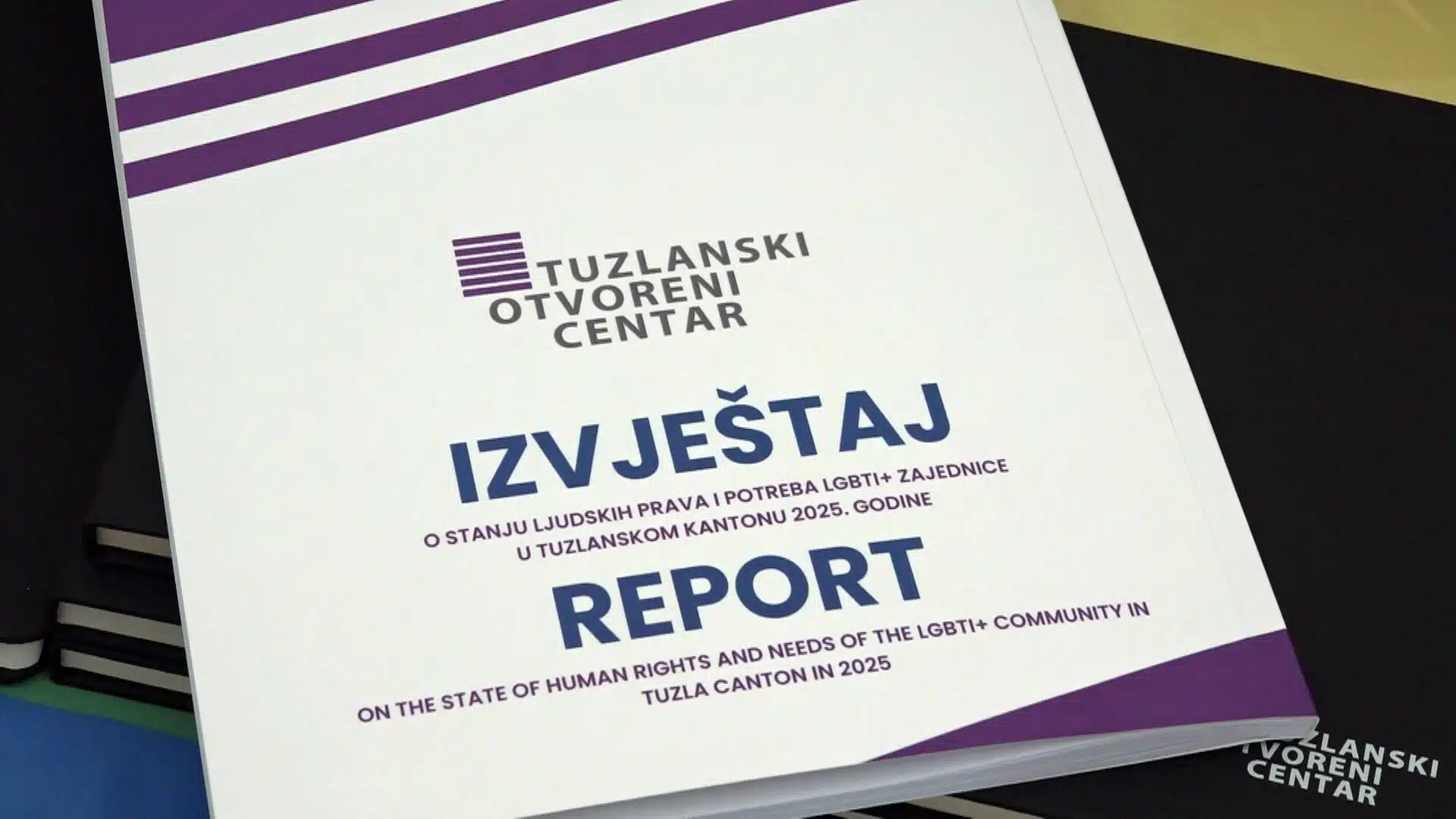 Promovisana publikacija „Izvještaj o stanju ljudskih prava i potreba LGBTI+ zajednice u Tuzlanskom kantonu 2025. godine“ (VIDEO)