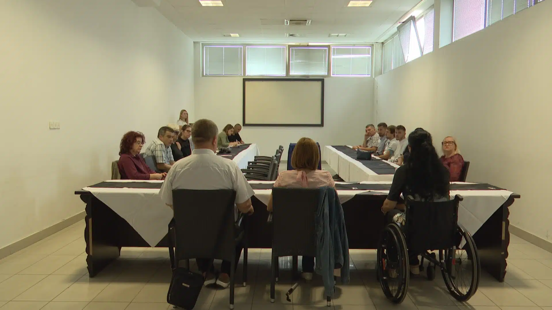 Predstavljeni rezultati istraživanja o pravima osoba sa invaliditetom u TK – pomaci vidljivi, ali izazovi i dalje preveliki (VIDEO)