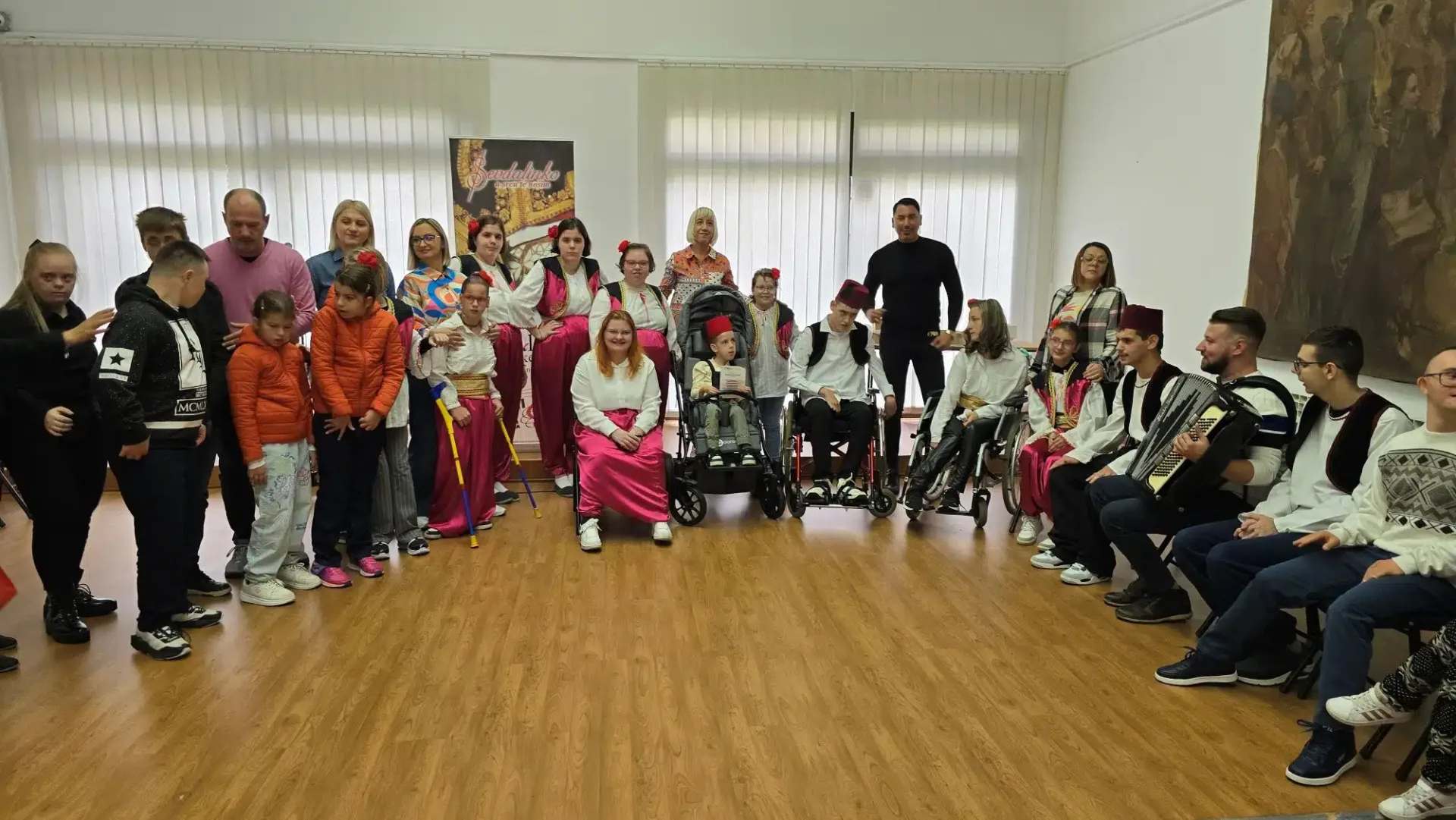 Sevdalinka kao most zajedništva: Radionica u Tuzli spojila muziku, inkluziju i emocije (FOTO)