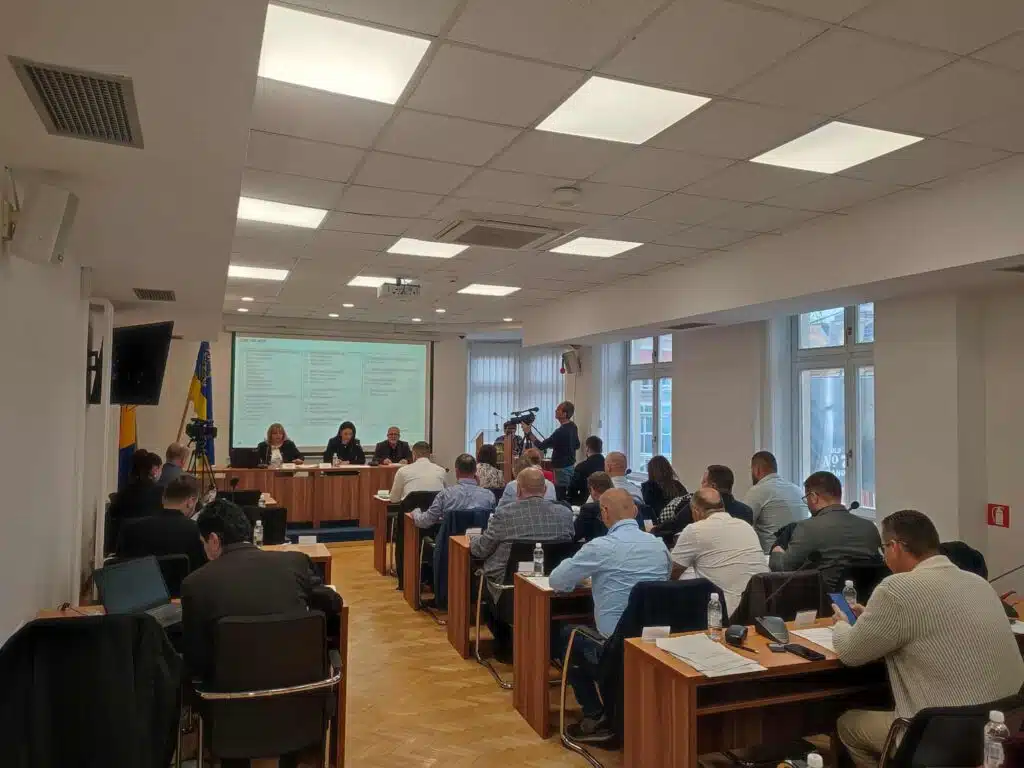 Gradsko vijeće Tuzla usvojilo prijedlog mjera za veću sigurnost građana i javnih prostora