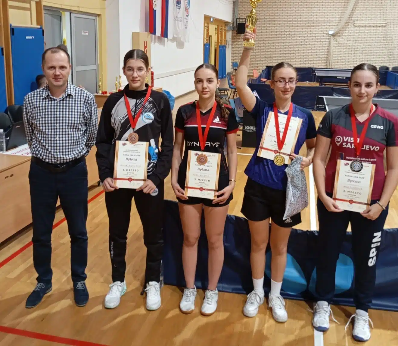 Tri medalje za STK ”Kreka” Tuzla na međunarodnom turniru u Banjoj Luci