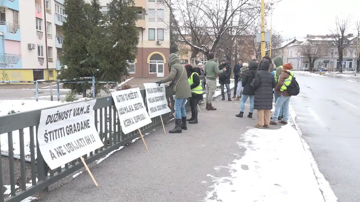 Neformalna grupa građana Tuzle i ove nedjelje protestovala, traži se hitno sankcionisanje odgovornih za tragedije