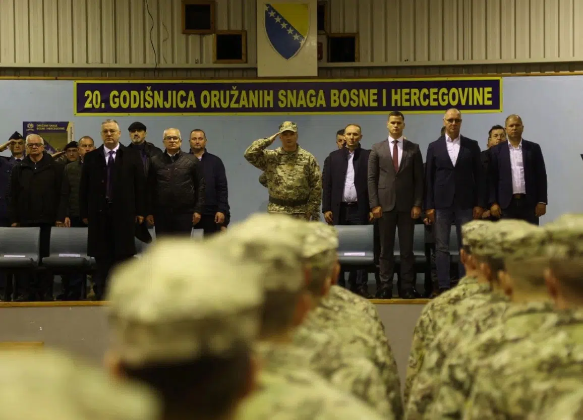 U Tuzli obilježena 20. godišnjica Oružanih snaga Bosne i Hercegovine