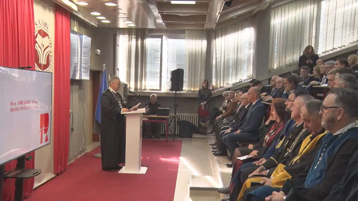 Svečano obilježena 49. godišnjica Univerziteta u Tuzli (VIDEO)