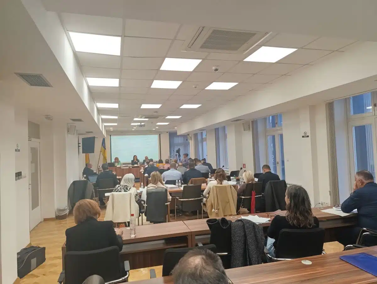 Gradsko vijeće Tuzla usvojilo više značajnih odluka za život građana (VIDEO)