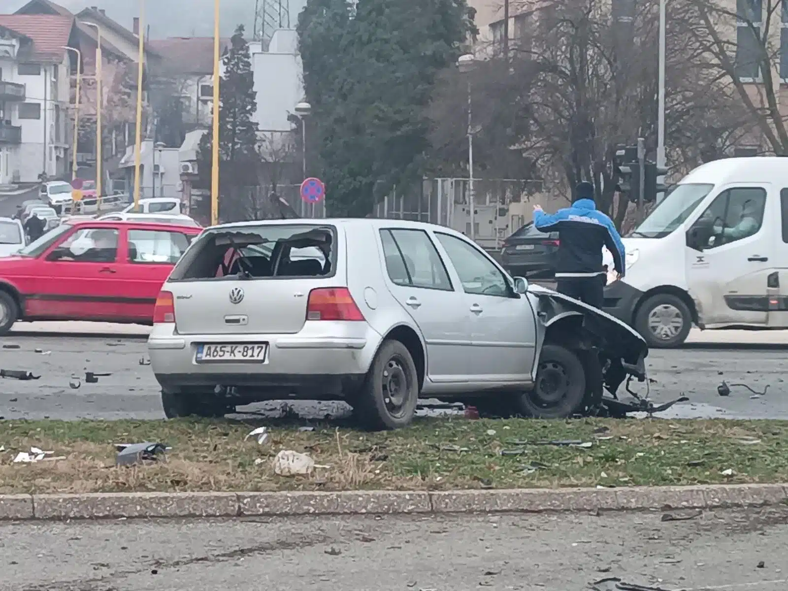 Dvije osobe povrijeđene u teškoj saobraćajnoj nesreći u Tuzli