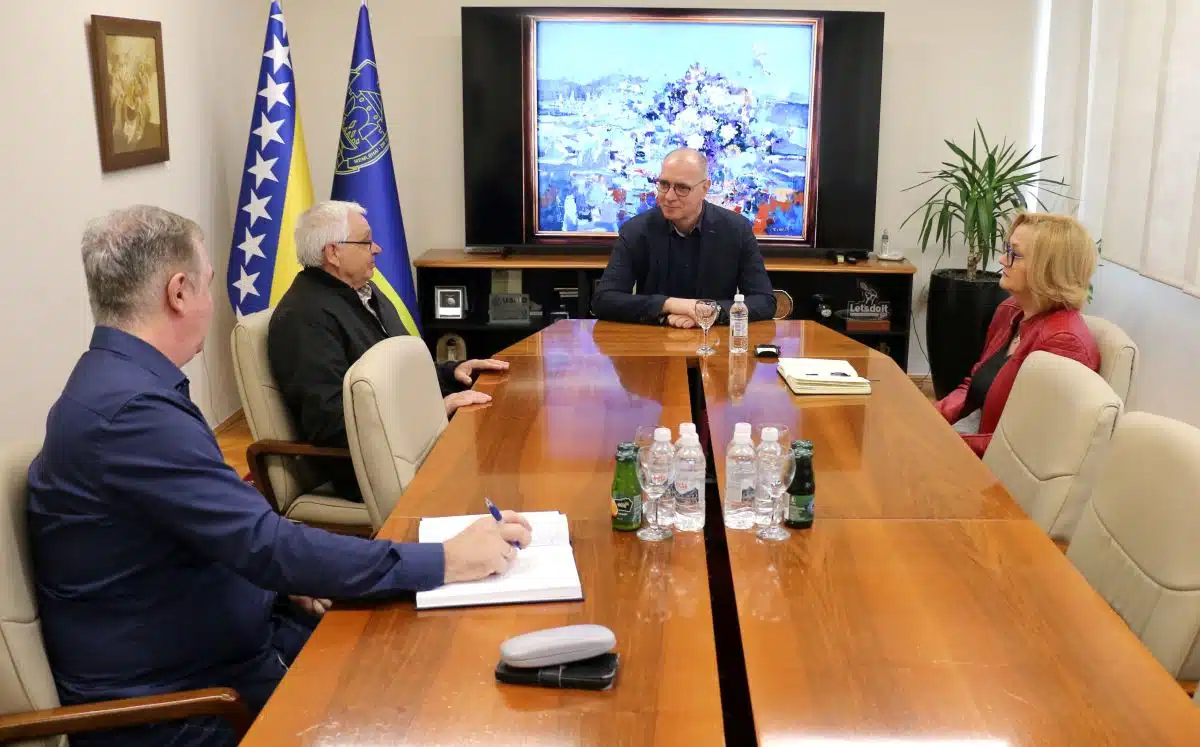 Gradonačelnik Lugavić sastao se s predstavnicima Mreže aktivnog starenja Tuzla