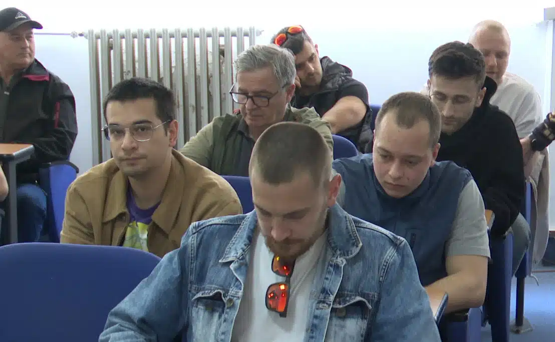 Više od 50 kandidata polagalo za radioamaterske klase u Tuzli (VIDEO)