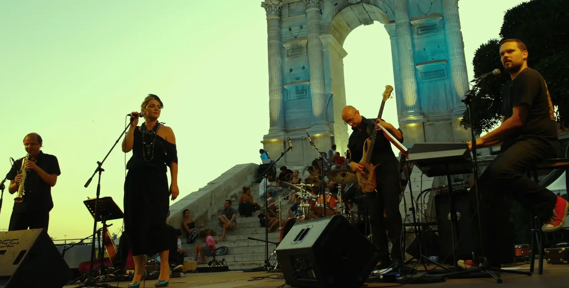 Mavi Kan najavljuje novi singl “Tražiš me opet” i dugo očekivani album Future Sound of Sevdah