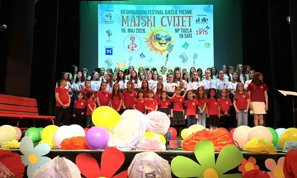 Mlada Tuzlanka Amina Beganović osvojila prvo mjesto na festivalu dječije pjesme „Majski cvijet“