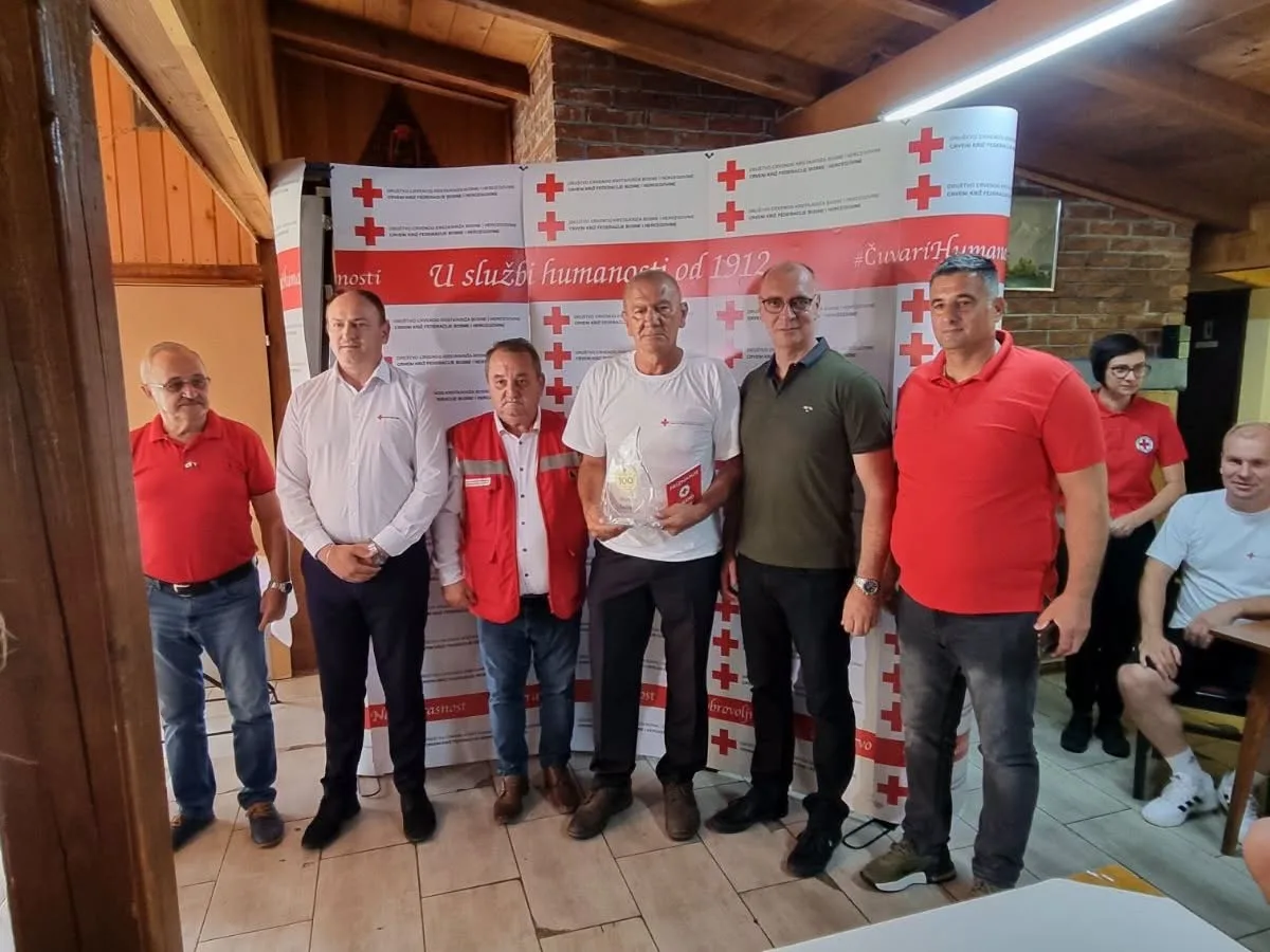Lugavić: Dobrovoljni davaoci krvi istinski su heroji našeg vremena (FOTO)