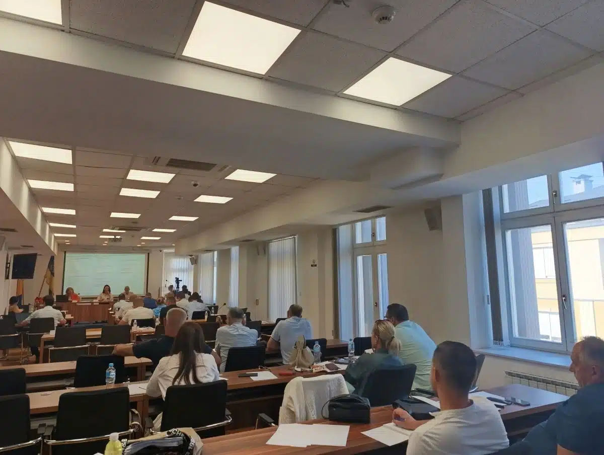 Završena treća tematska sjednica Gradskog vijeća Tuzla posvećena širenju daljinskog grijanja