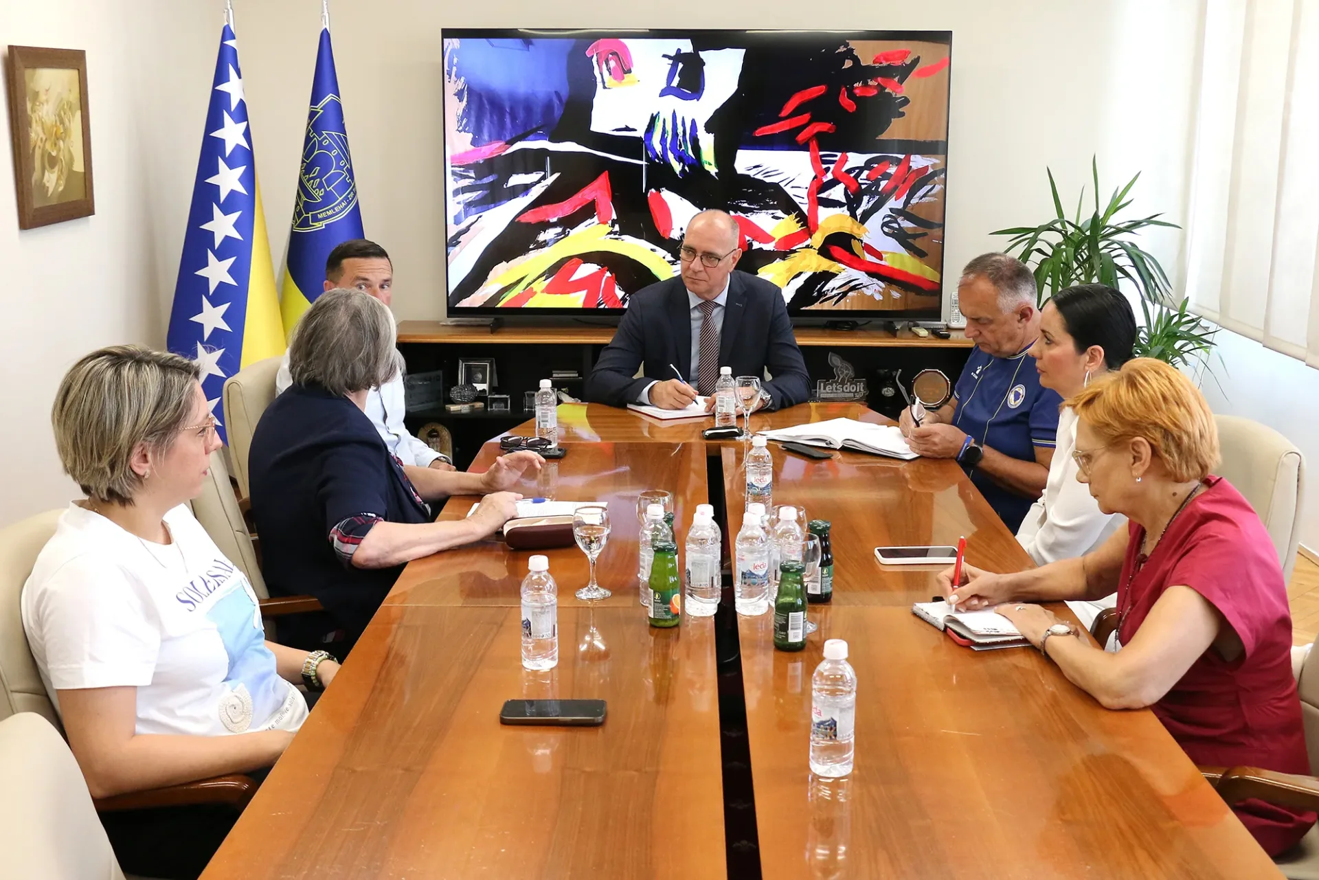 Gradonačelnik Lugavić razgovarao s predstavnicima Mjesne zajednice Sjenjak o razvojnim projektima i prioritetima