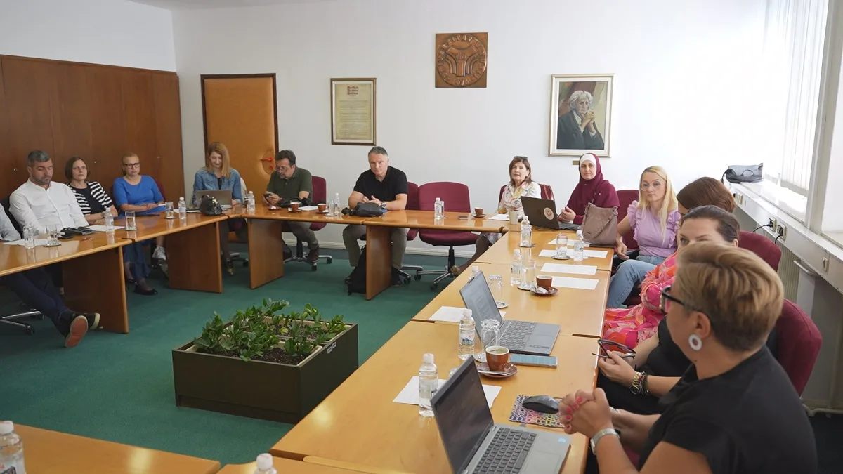 U Tuzli održana radionica o umjetnoj inteligenciji u obrazovanju (VIDEO)