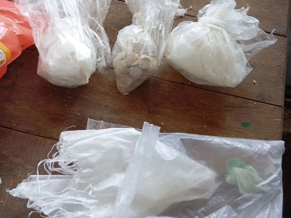 Akcija policije u Gračanici: Pronađena droga, vaga, oružje i municija