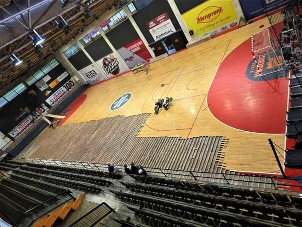 Obnova parketa u Maloj dvorani tuzlanskog Mejdana unaprijedit će uslove za sportiste i međunarodna takmičenja