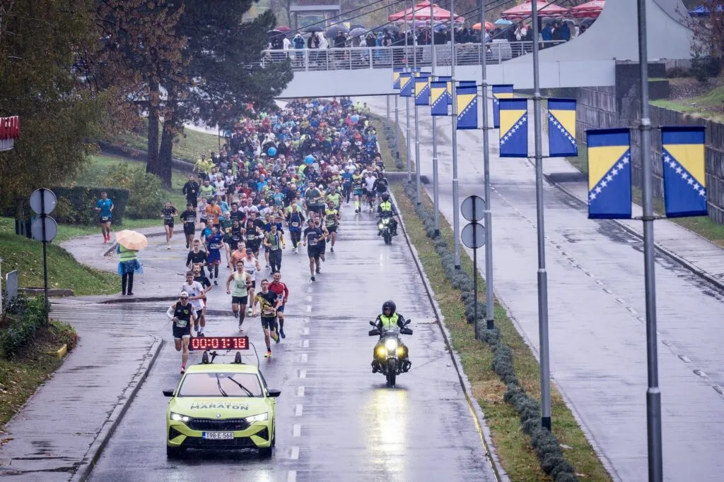 Jubilarni deseti Tuzlanski maraton okuplja trkače iz cijelog svijeta (FOTO)