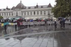 Još jedan mirni protest majki i žena Srebrenice (VIDEO)
