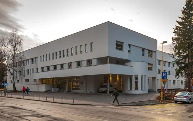 Općinski sud Tuzla: Ukinut pritvor maloljetnoj djevojčici osumnjičenoj za napad na učenice u Gornjoj Tuzli