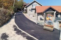 Završeni radovi na sanaciji putne infrastrukture na tri lokacije u Tuzli (FOTO)