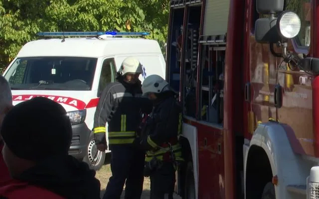 Civilna zaštita Grada Tuzla održala pokaznu vježbu za osoblje i učenike Osnovne škole „Solina“ (VIDEO)