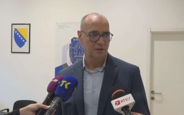 Gradonačelnik Lugavić o usvojenom Nacrtu budžeta Grada Tuzle za 2027. godinu (VIDEO)